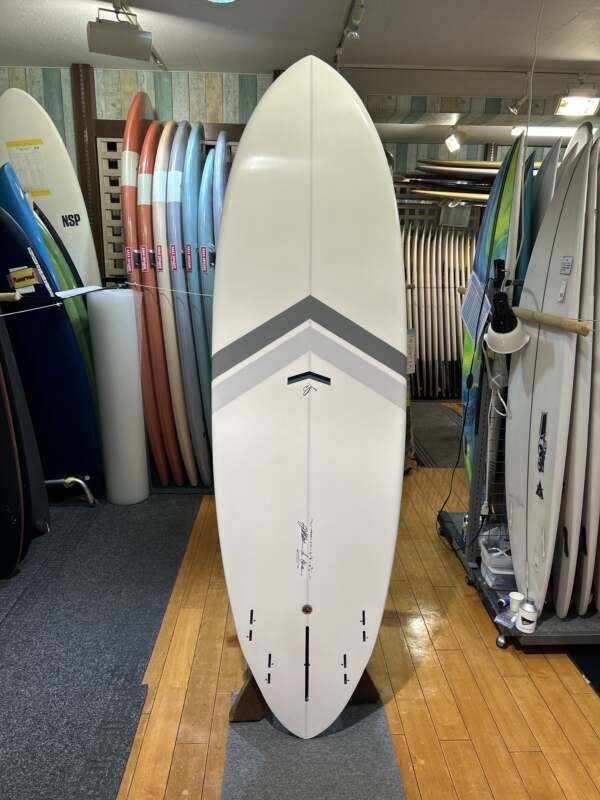 CJ NELSON】MUSIC 6'6 THUNDER VOLT | ムラサキスポーツの中古バリュー